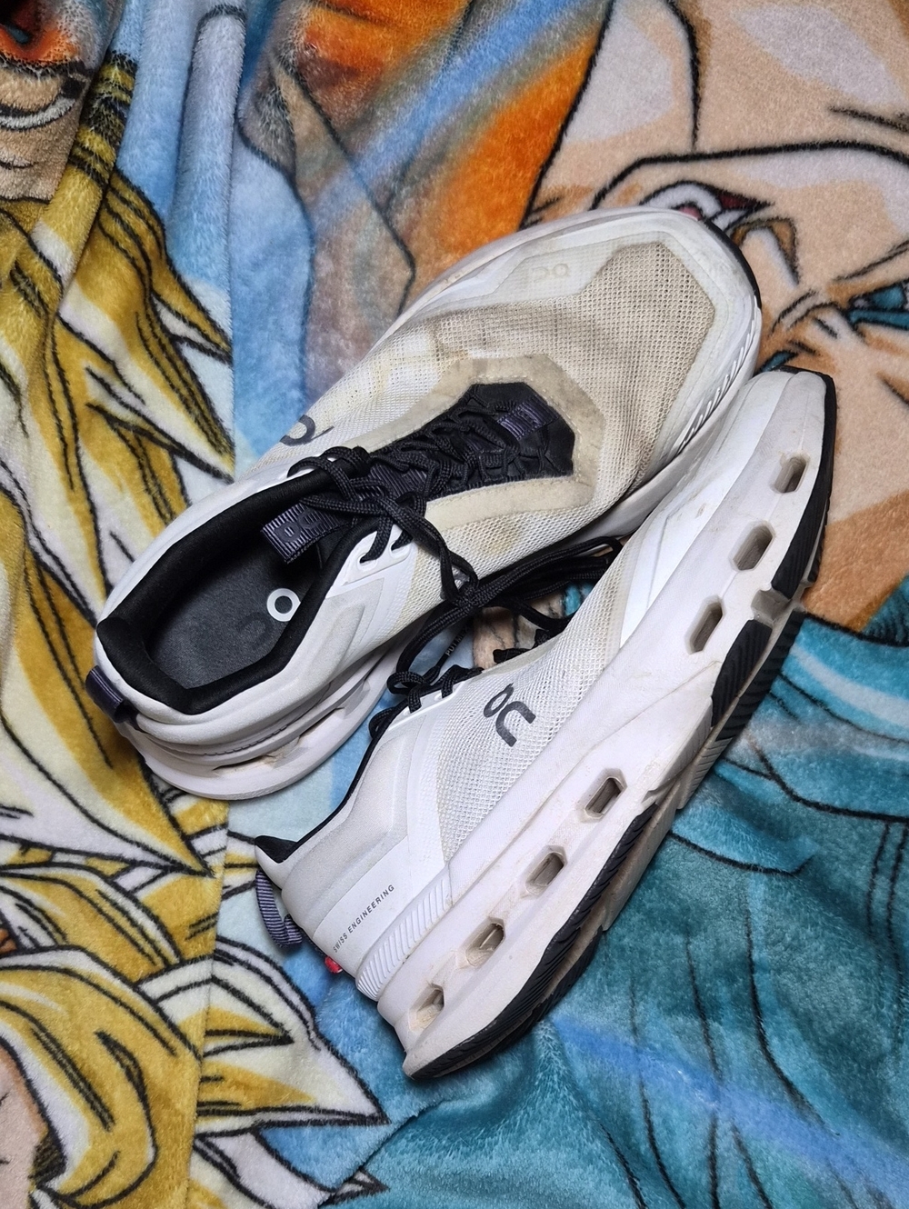 On Running Women’s Athletic Shoes in White and Black